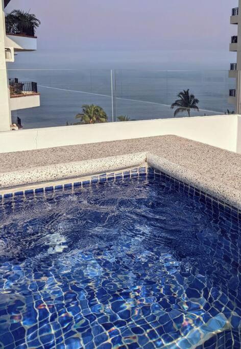 Ocean View Penthouse In P.V. Romantic Zone Пуэрто-Вальярта Экстерьер фото